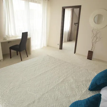 Villa Resident-2